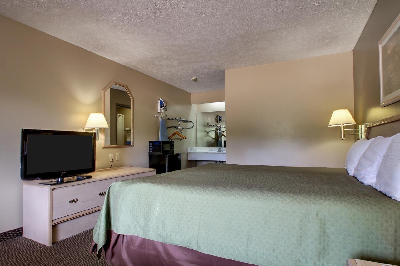 Oak Tree Inn Durant Екстериор снимка